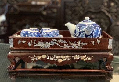 Ấm Chén Bát Tràng – Vẻ đẹp Bình Dị Bàn Trà Việt Ấm Chén Bát Tràng – Vẻ đẹp Bình Dị Bàn Trà Việt