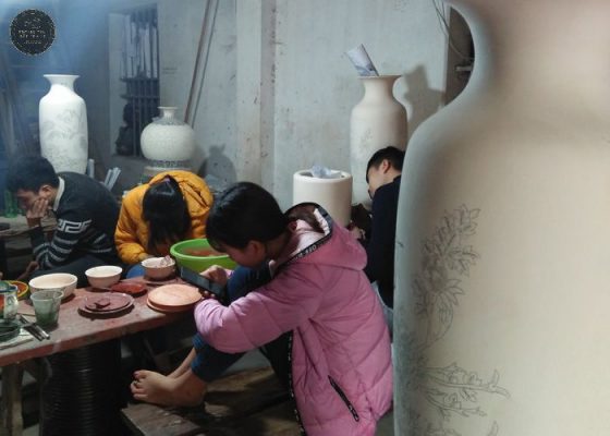 Nghệ nhân Bát Tràng - Cô giáo Trần Lưu và những lớp học trò 