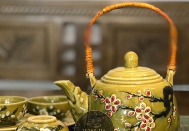 Màu Sắc Họa Tiết Trên Gốm Sứ: Cách để Nhận Biết được Gốm Bát Tràng. Màu Sắc Họa Tiết Trên Gốm Sứ: Cách để Nhận Biết được Gốm Bát Tràng.