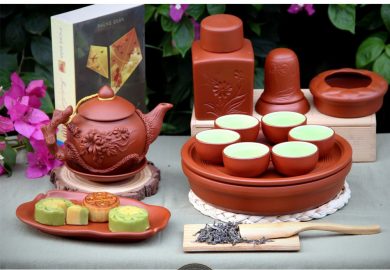 Bộ ấm Chén Dùng để Uống Trà Bát Tràng Cùng Tìm Hiểu Lý Do Nên Mua. Bộ ấm Chén Dùng để Uống Trà Bát Tràng Cùng Tìm Hiểu Lý Do Nên Mua.