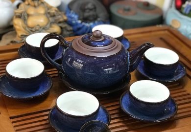 Bộ ấm Chén Bát Tràng – Chọn Màu Gì để Hợp Phong Thủy Bộ ấm Chén Bát Tràng – Chọn Màu Gì để Hợp Phong Thủy