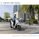 Điều khiển xe máy điện với tinh thần trách nhiệm