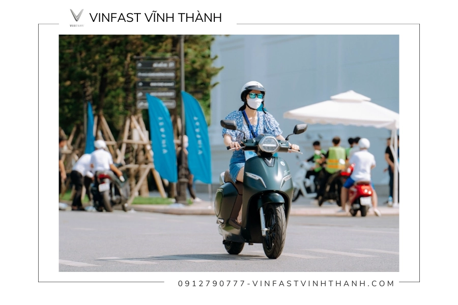 Công nghệ cao bứt phá trong cuộc đua xe máy điện toàn cầu