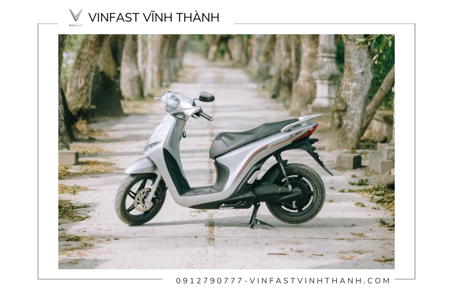 Ở Việt Nam, cả xe máy điện nội địa và nhập khẩu đều phải tuân theo quy trình quản lý bằng biển số giống như xe máy xăng thông thường