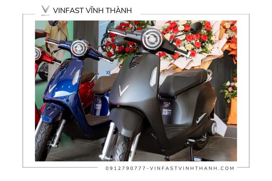 Màu sắc tương hợp với mệnh Thủy thường bao gồm xanh dương và đen