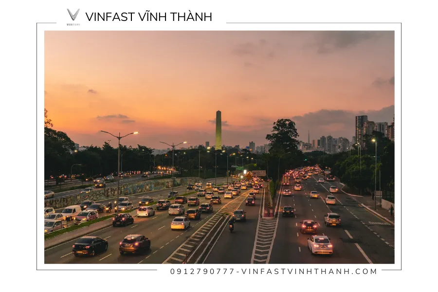 Hình ảnh các phương tiện tham gia giao thông