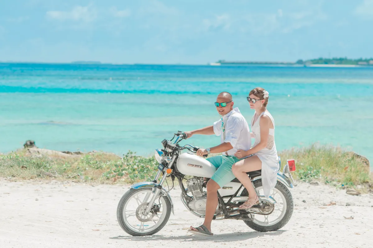 Dẫn đầu cùng phong cách, tạo dáng cùng chiếc xe yêu thích. 