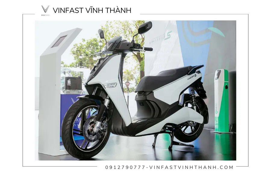 VinFast Theon S còn gây ấn tượng với hệ thống trang bị an toàn hiện đại