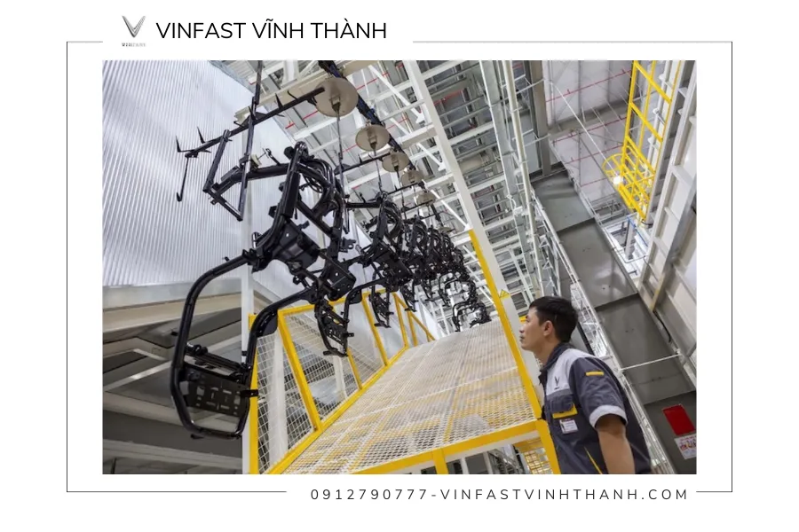 VinFast còn chú trọng vào việc lựa chọn nguyên vật liệu cao cấp để đảm bảo chất lượng tối ưu cho hệ khung xe máy điện