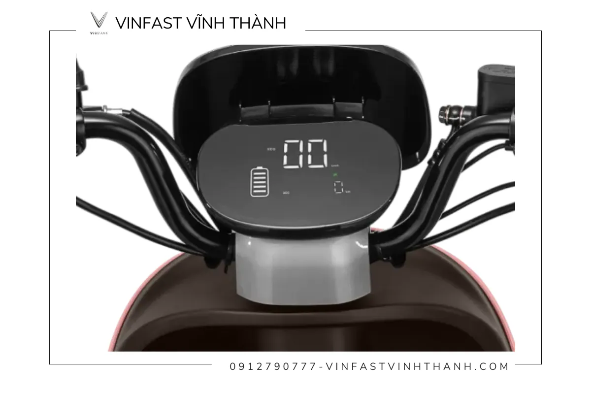 Màn hình đồng hồ kỹ thuật số HMI LED Color trên VinFast Motio