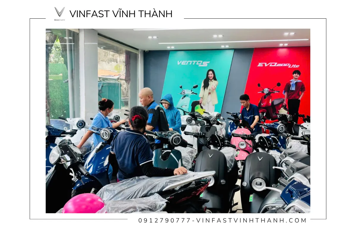 Khách hàng mua VinFast Motio chính hãng một cách nhanh gọn, minh bạch và hiện đại tại VinFast Vĩnh Thành