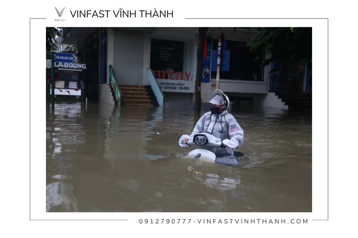 4 dấu hiệu cho biết xe máy điện đã bị ngập nước
