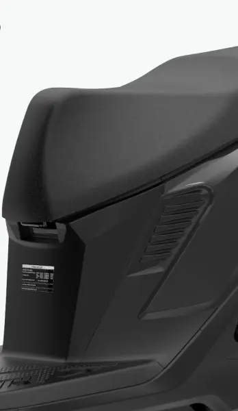 Cốp xe rộng rãi, tối ưu không gian chứa pin và các vật dụng cần thiết.