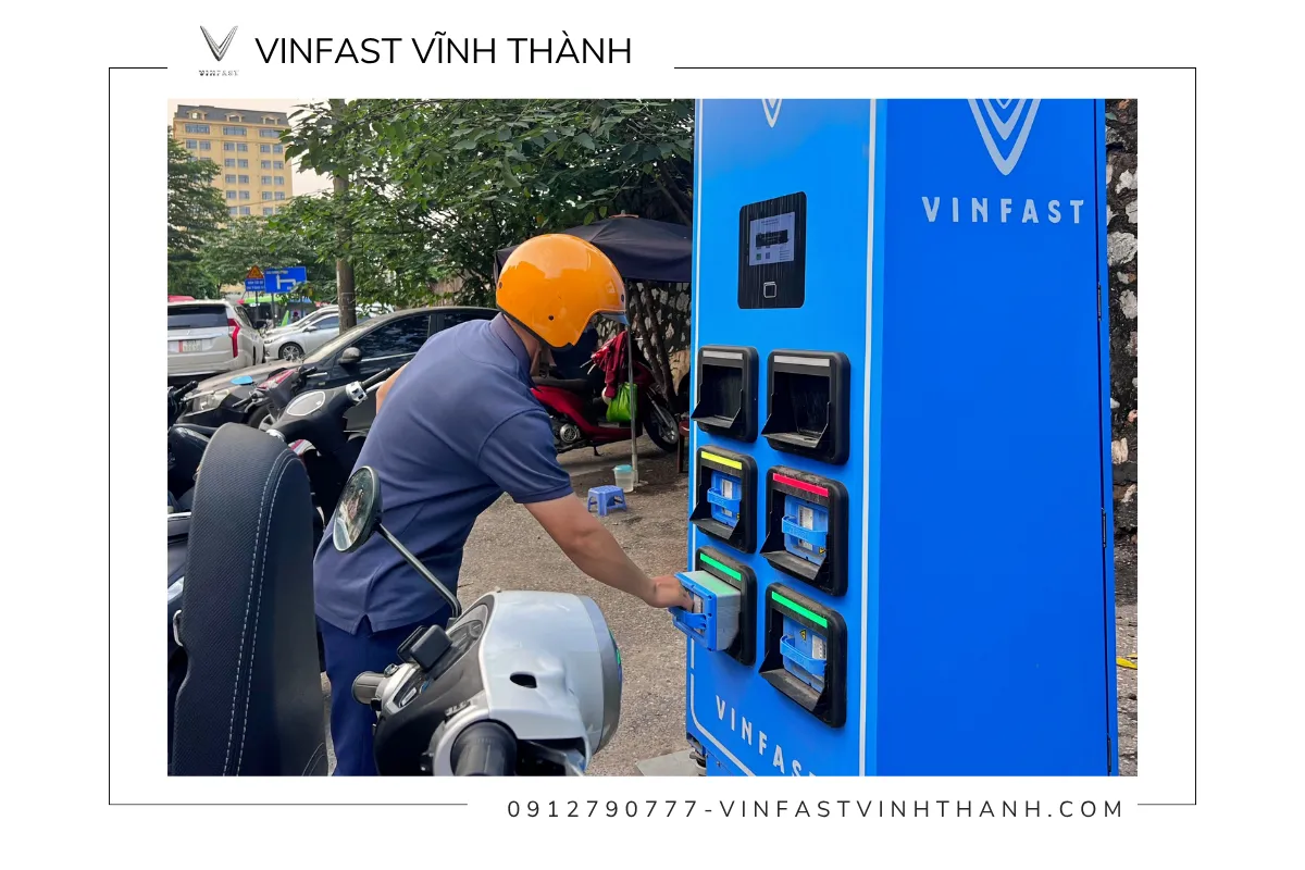 Tủ đổi pin phủ rộng, xe điện VinFast “nạp năng lượng” trong 1 phút