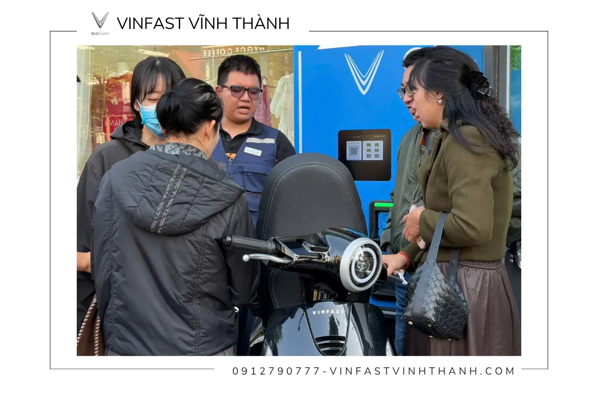 Tài xế công nghệ là nhóm hưởng lợi lớn từ mô hình tủ đổi pin VinFast