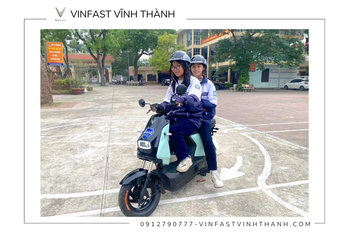 Xe máy điện VinFast không cần bằng lái phù hợp với nhu cầu đi học và di chuyển hằng ngày