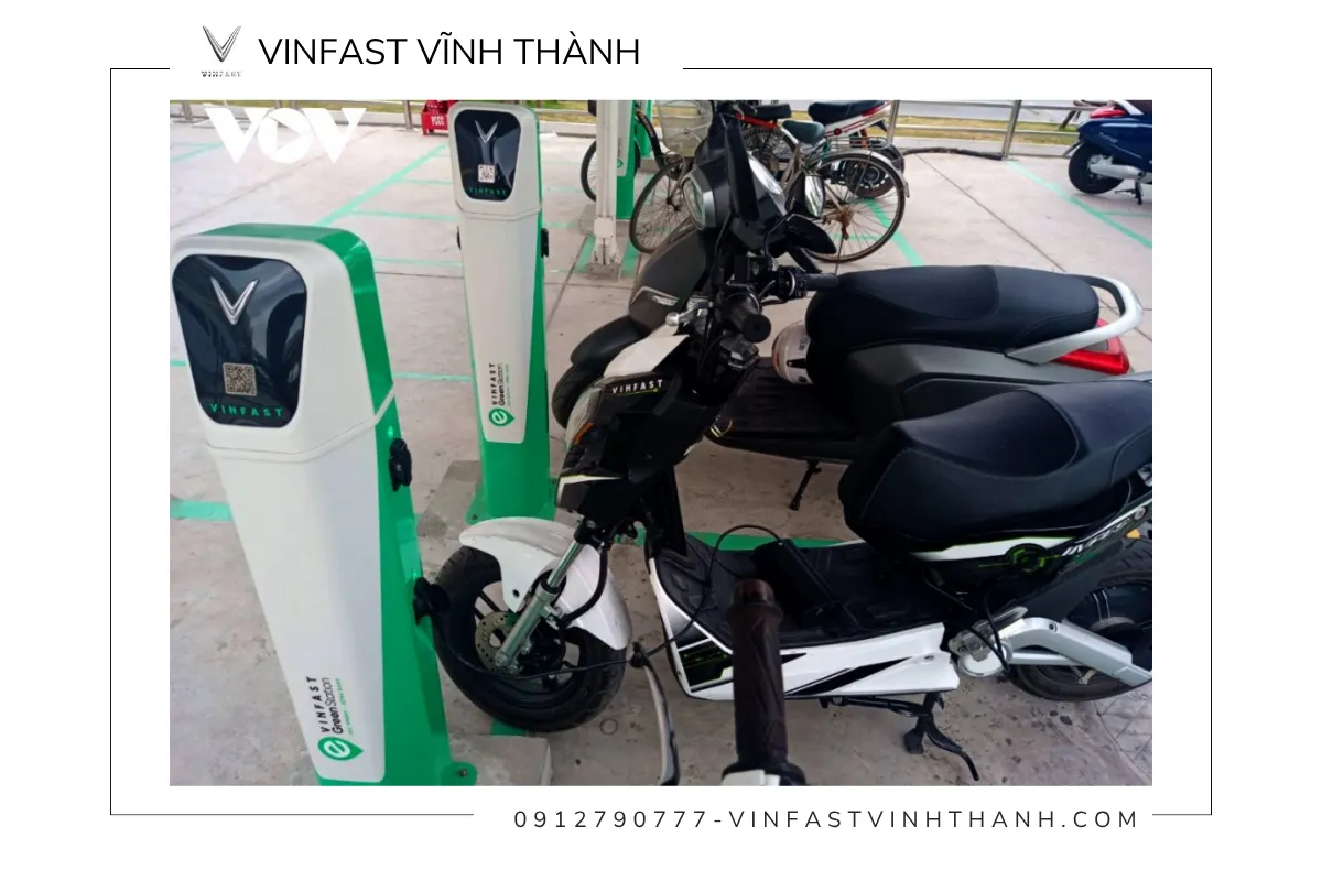 Vì sao cần sạc pin xe máy điện đúng cách?