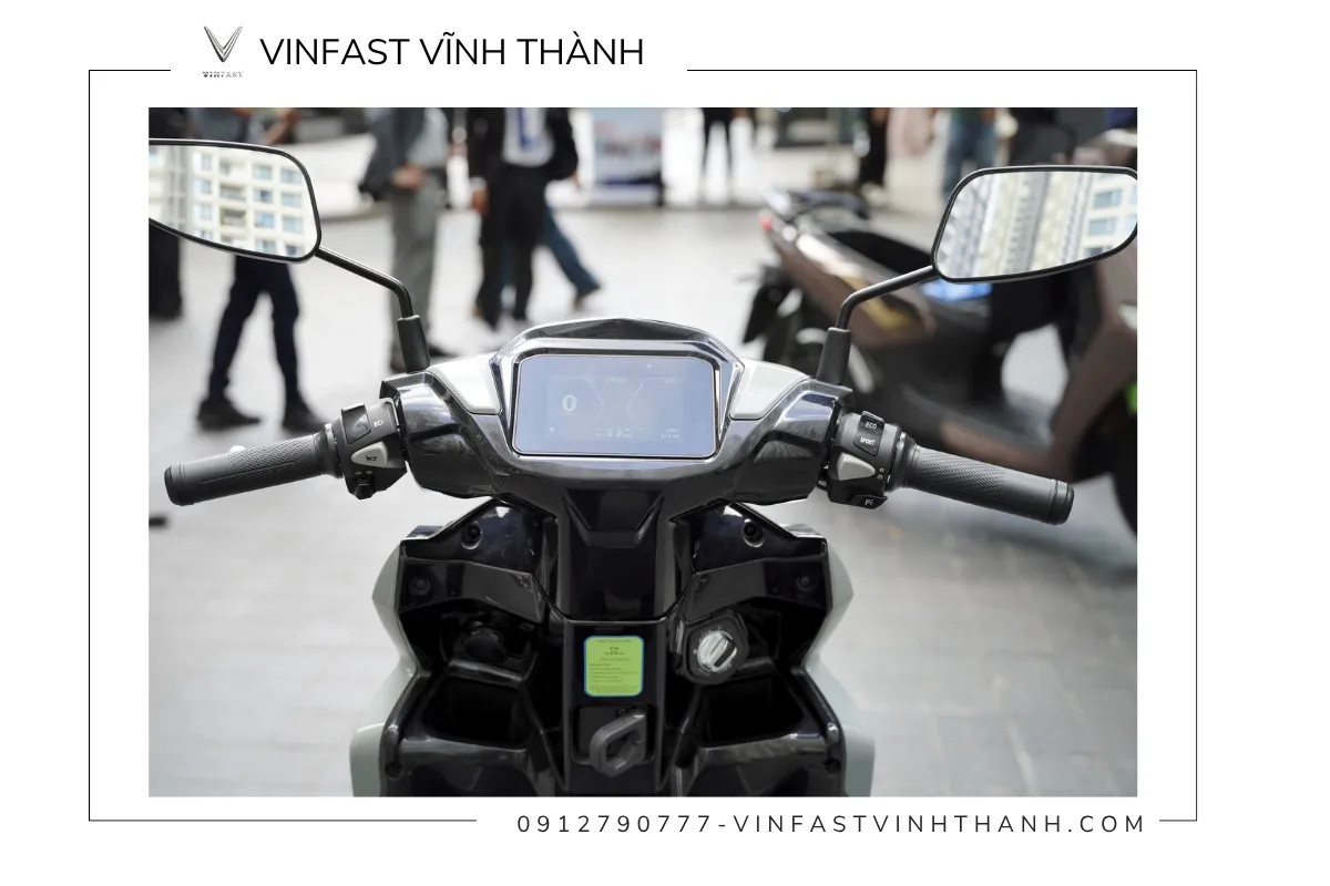 Kinet được trang bị màn hình TFT kích thước lớn