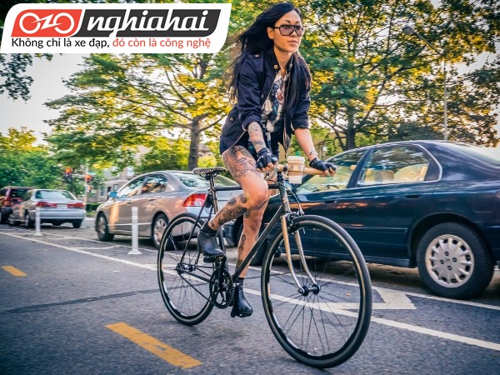4 kĩ năng cần thiết để sống sót khi đạp xe trong thành phố đông đúc. 3