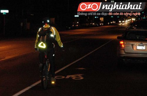 Làm sao để đạp xe trong đêm tối an toàn (phần 2) 2