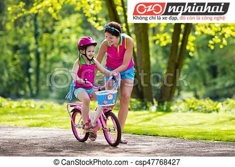 Tư thế đi xe đạp trẻ em đúng chuẩn. Dạy bé đi xe đạp trẻ em 3