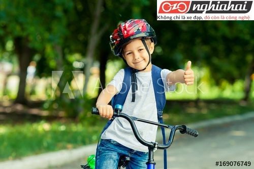 Xe đạp trẻ em siêu nhẹ dành cho bé 1