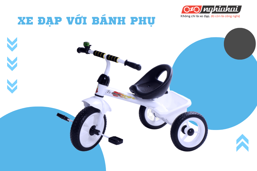 Xe đạp với bánh phụ