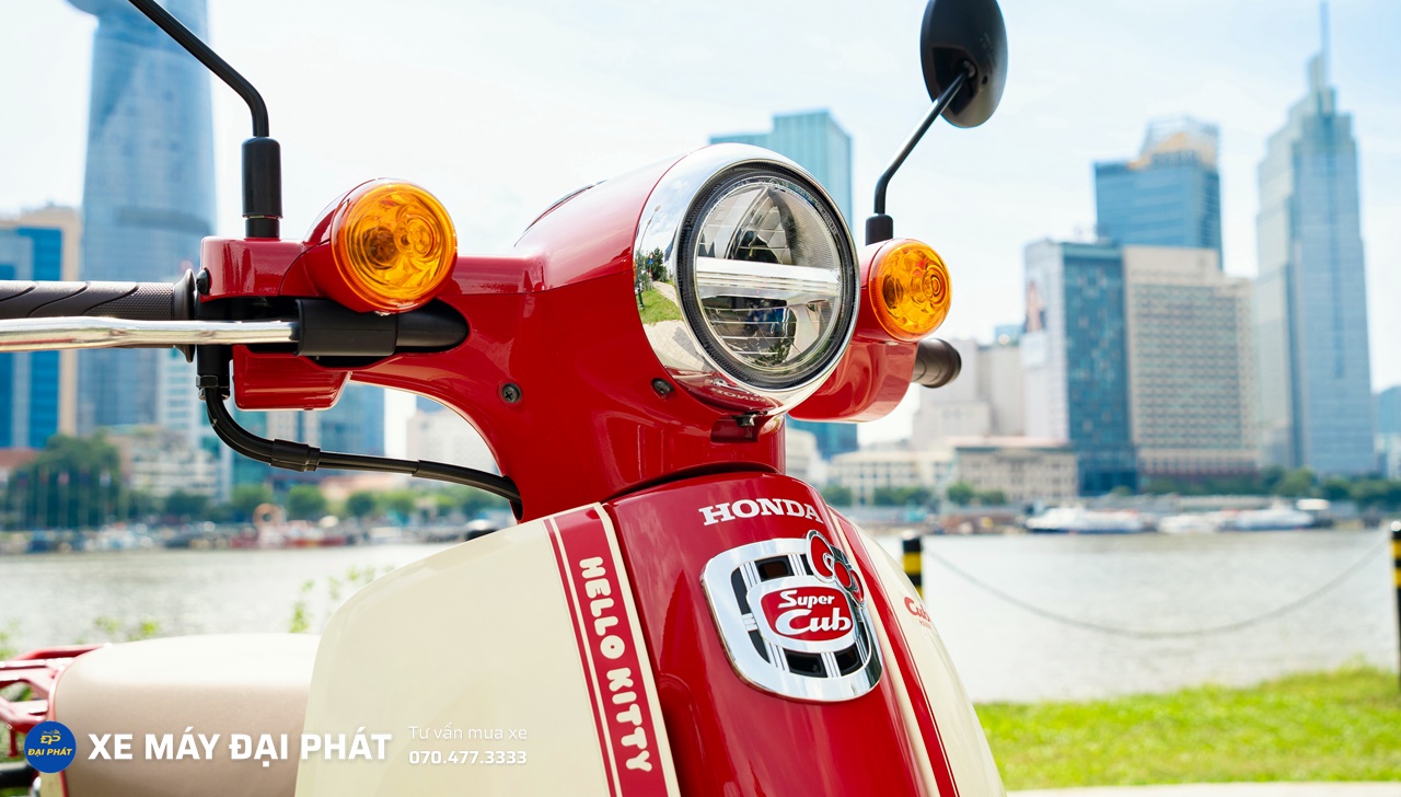 Honda Super Cub 50 Hello Kitty - Ảnh 2