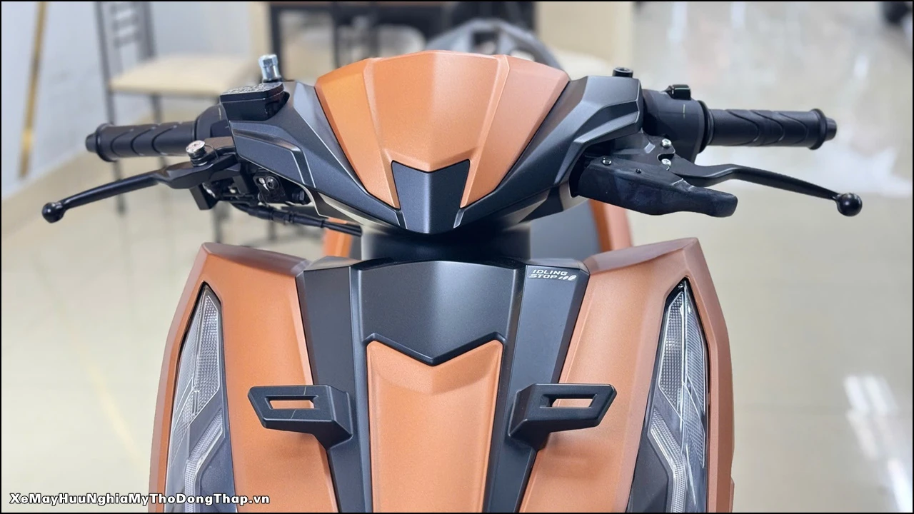 Honda Vario 125 %E2%80%93 Mau Cam Vu Tru 4