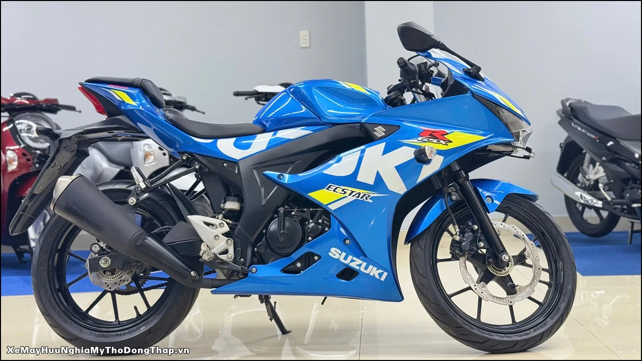 Suzuki GSX R 150 13