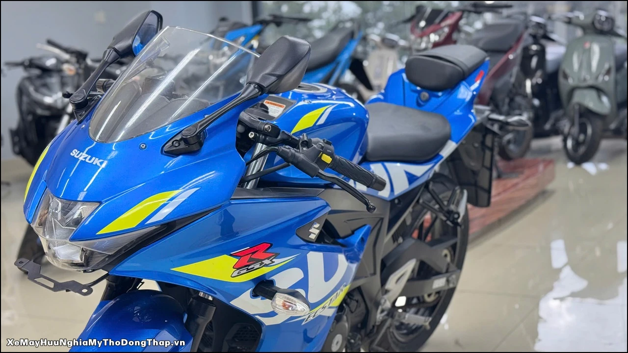 Suzuki GSX R 150 3