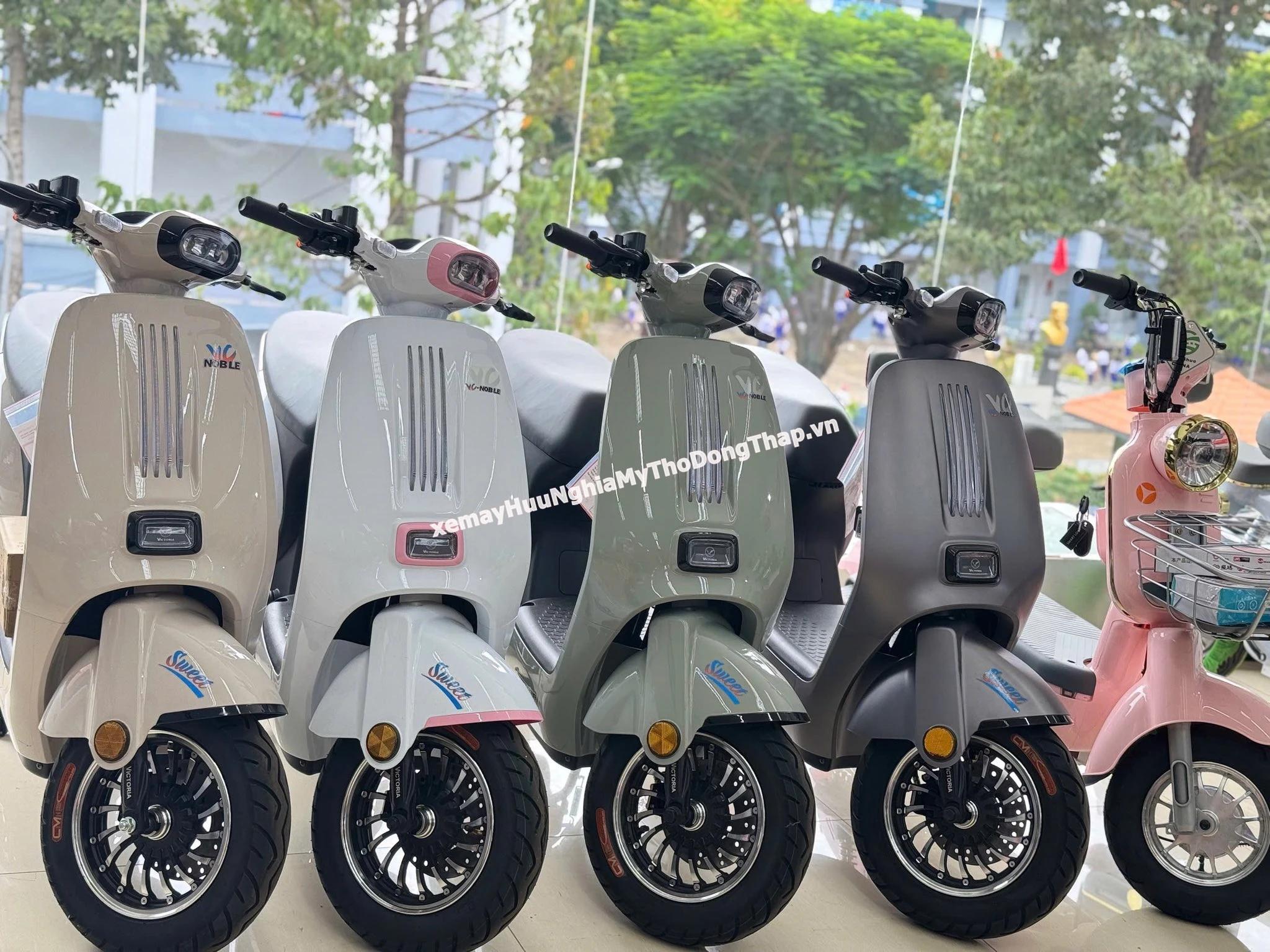 Xe dien 50cc Victoria VC Noble duoc khach hang yeu thich tai Huu Nghia 1