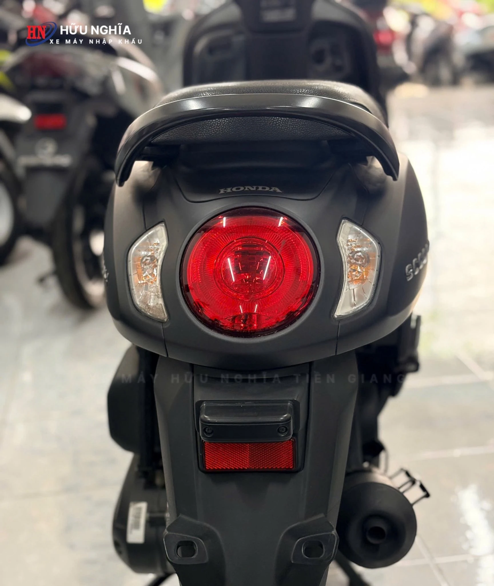 Honda Scoopy Full Black %E2%80%93 Made in Thailand da ve den Xe May Nhap Khau Huu Nghia 3