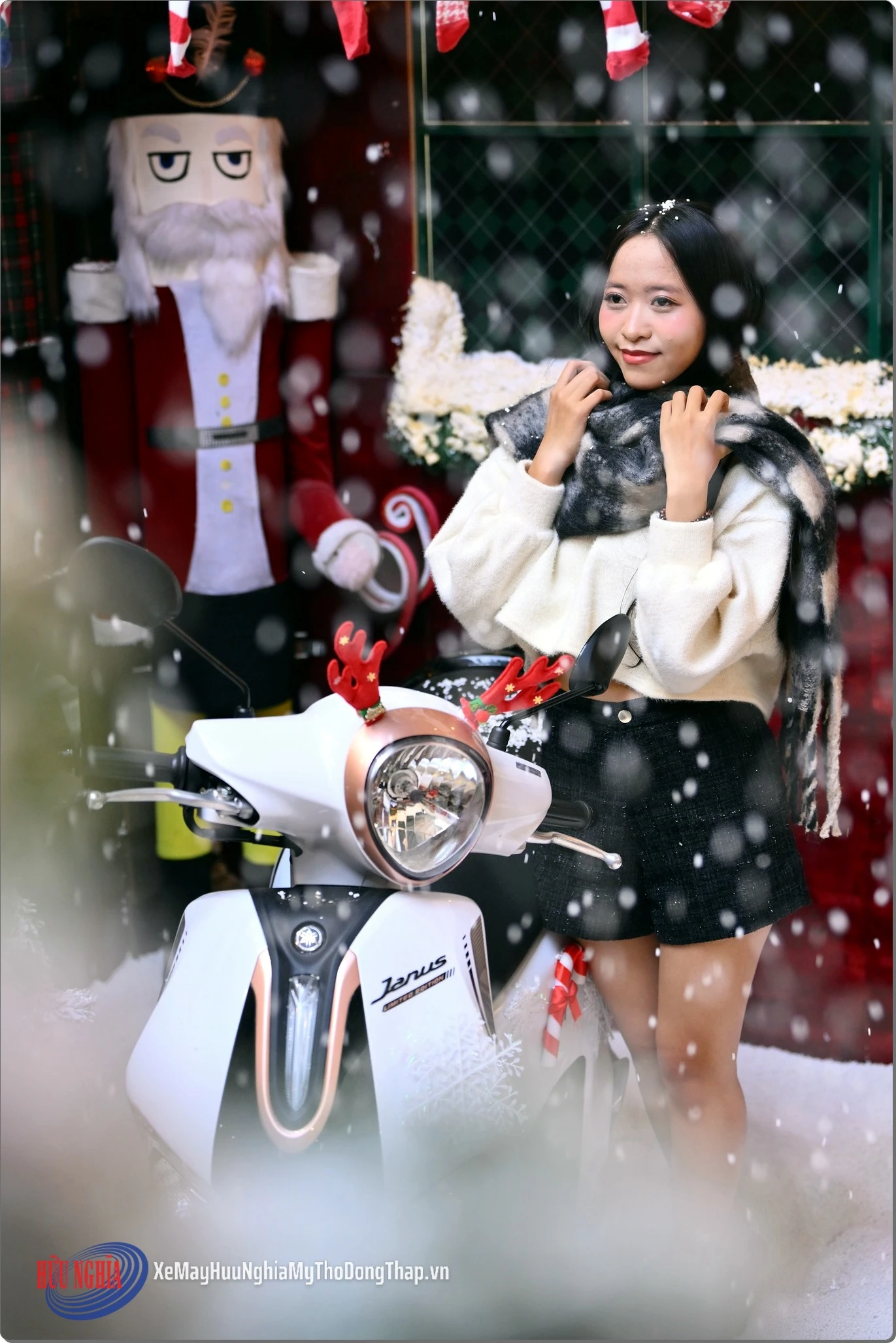 YAMAHA CHRISTMAS %E2%80%93 LET IT SNOW Check in va trai nghiem cac mau xe Yamaha Grande va Yamaha Janus 27