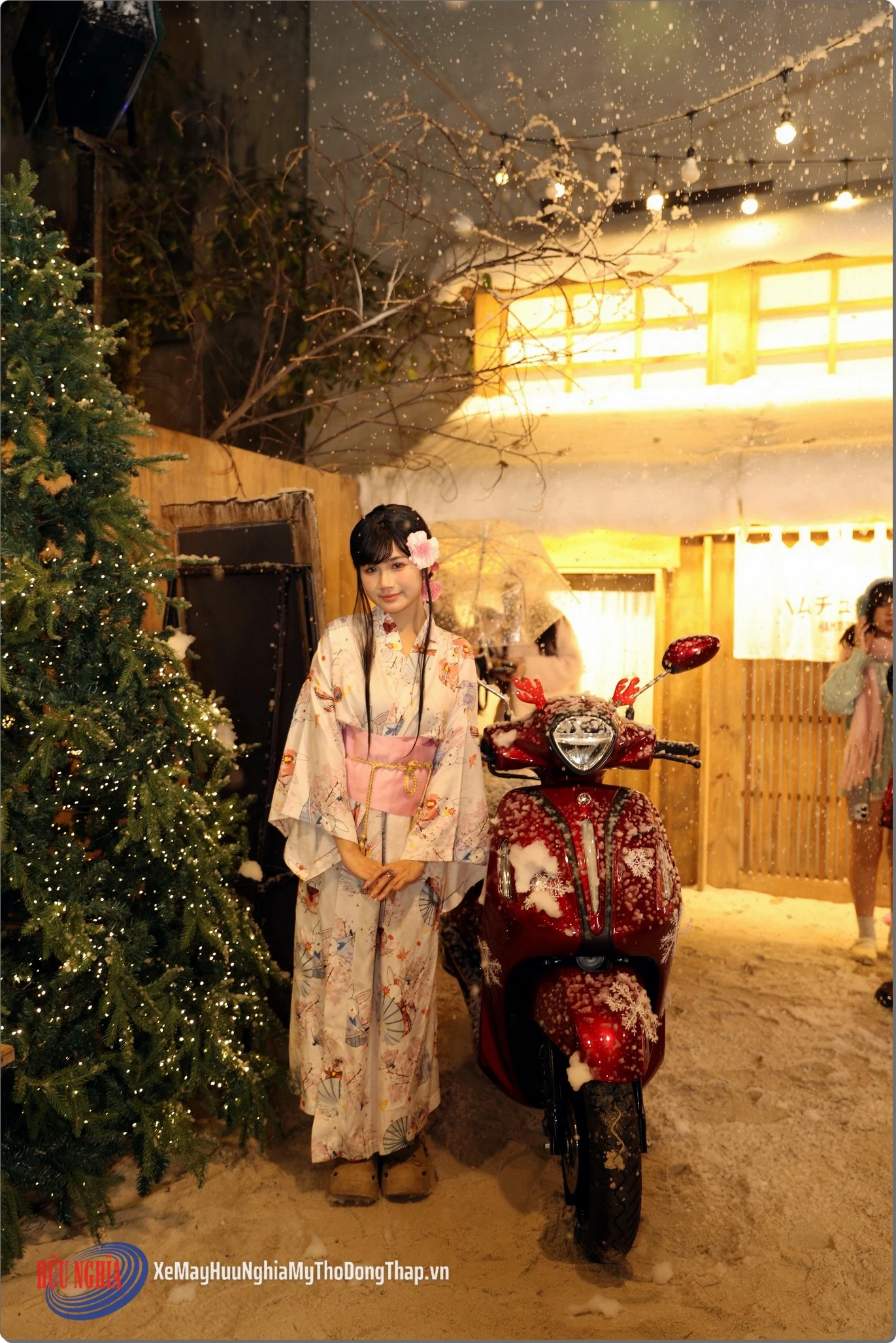 YAMAHA CHRISTMAS %E2%80%93 LET IT SNOW Check in va trai nghiem cac mau xe Yamaha Grande va Yamaha Janus 37