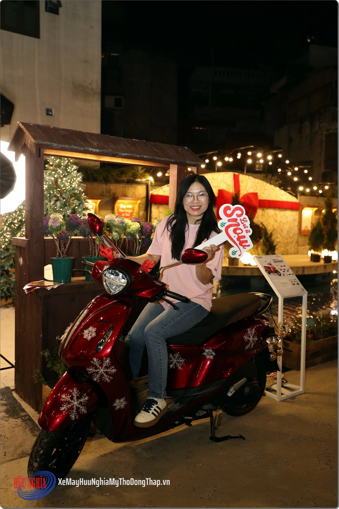 YAMAHA CHRISTMAS %E2%80%93 LET IT SNOW Check in va trai nghiem cac mau xe Yamaha Grande va Yamaha Janus 6