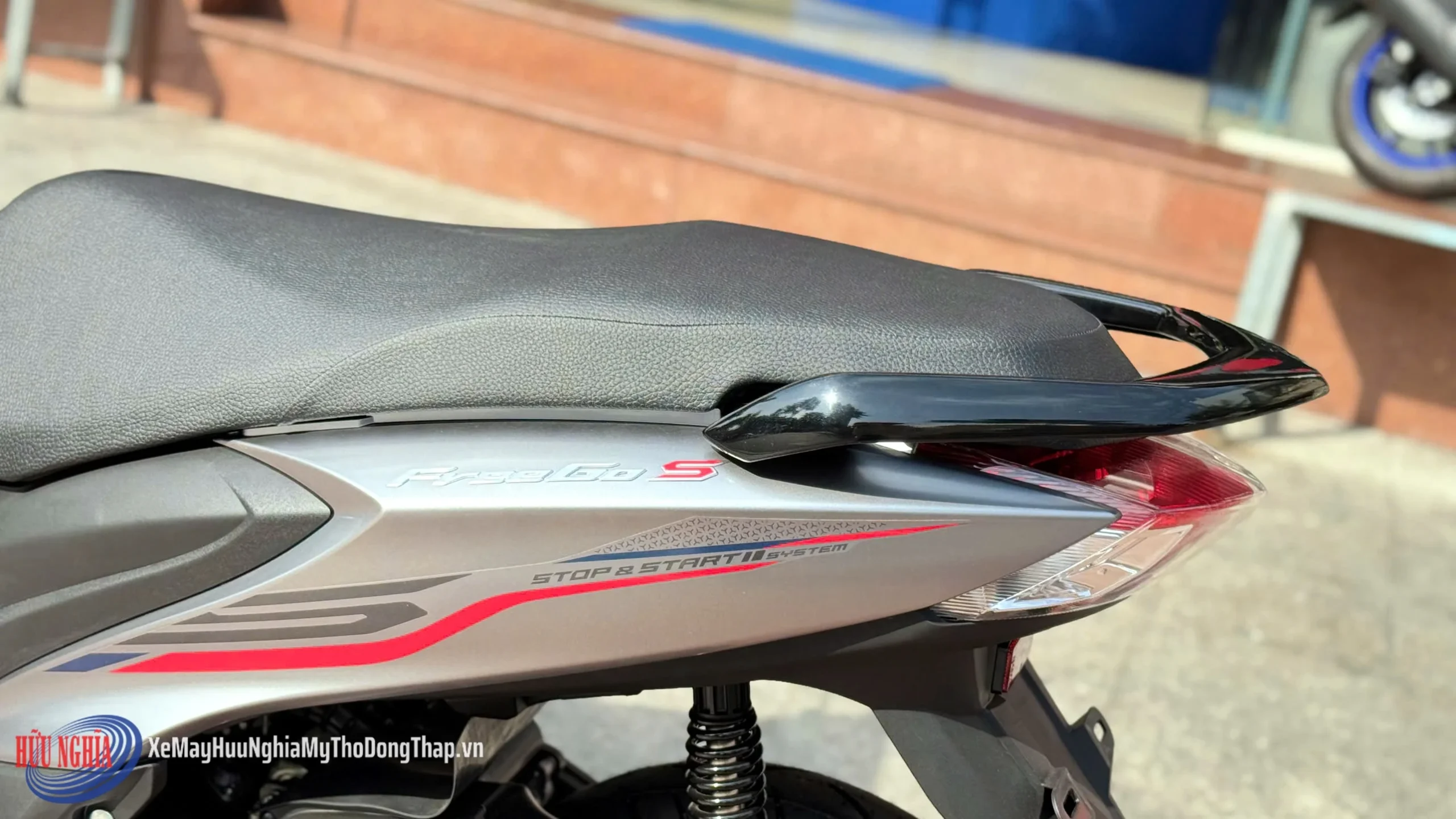 Yamaha Freego S mau bac moi da chinh thuc cap ben Yamaha Town Huu Nghia 10 scaled