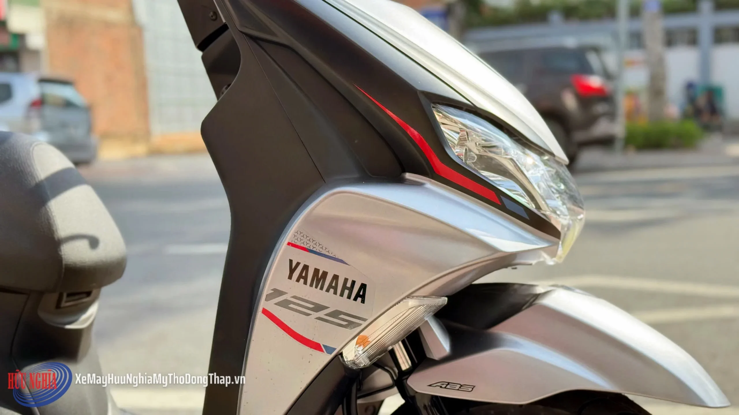 Yamaha Freego S mau bac moi da chinh thuc cap ben Yamaha Town Huu Nghia 2 scaled