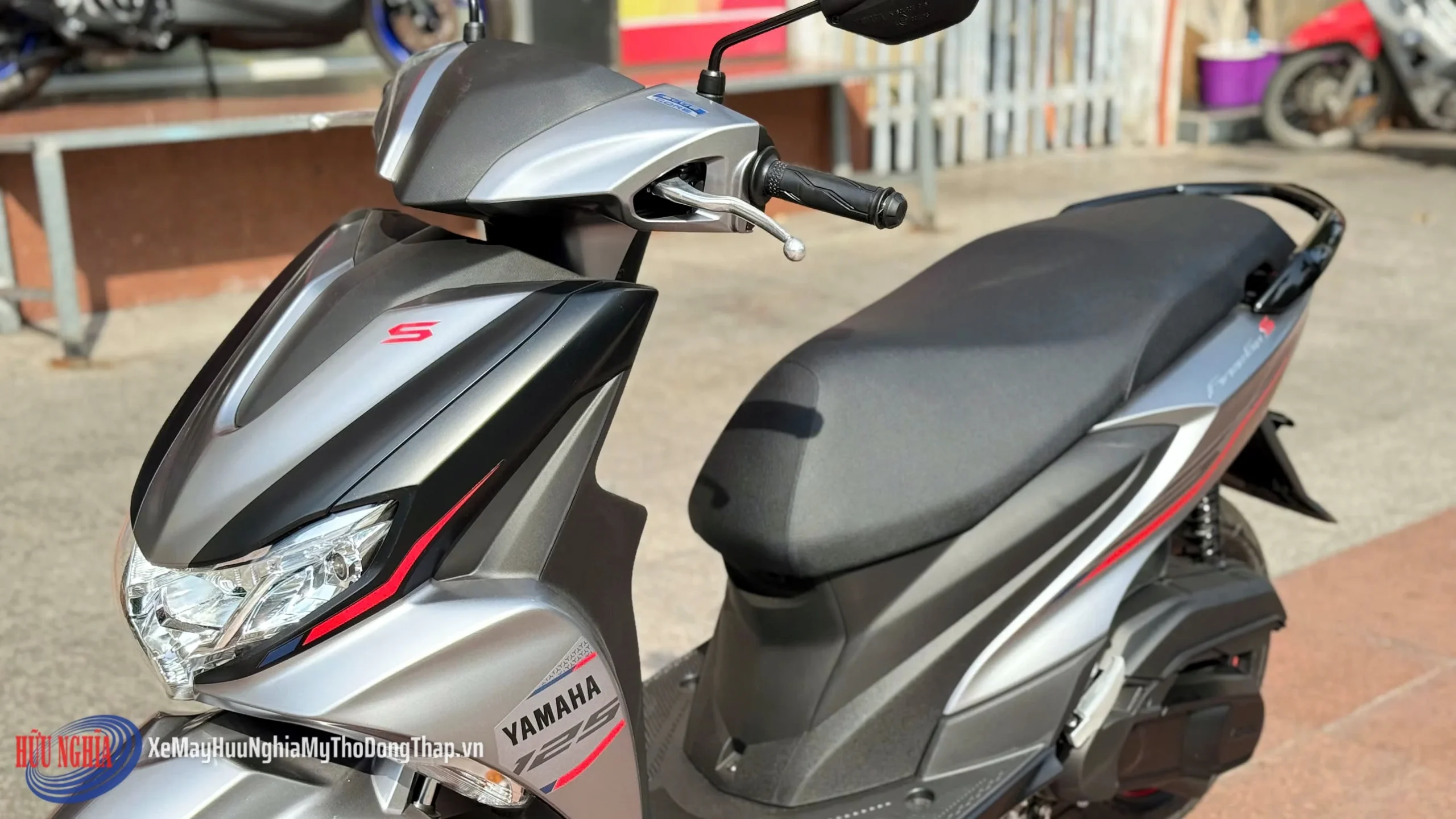 Yamaha Freego S mau bac moi da chinh thuc cap ben Yamaha Town Huu Nghia 3 scaled