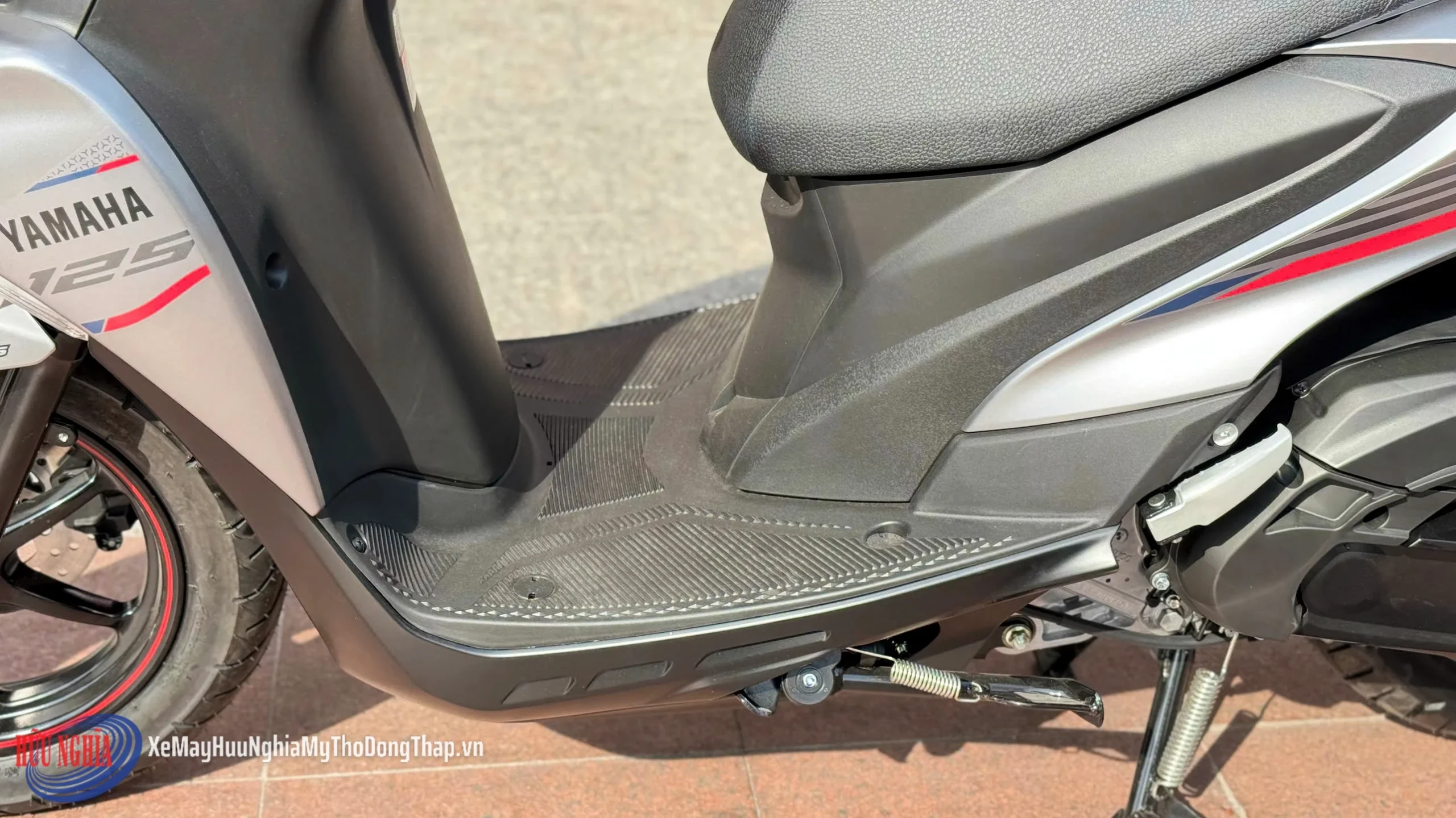 Yamaha Freego S mau bac moi da chinh thuc cap ben Yamaha Town Huu Nghia 6 scaled