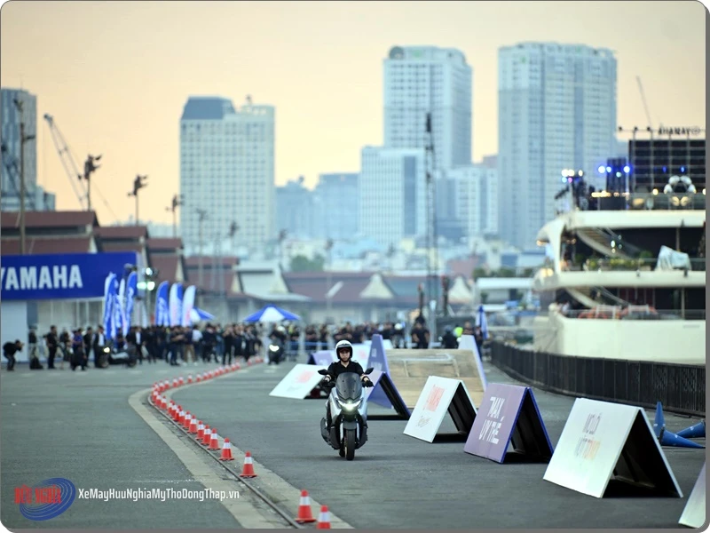 Yamaha NMAX ban tai Yamaha Town Huu Nghia My Tho Dong Thap 16