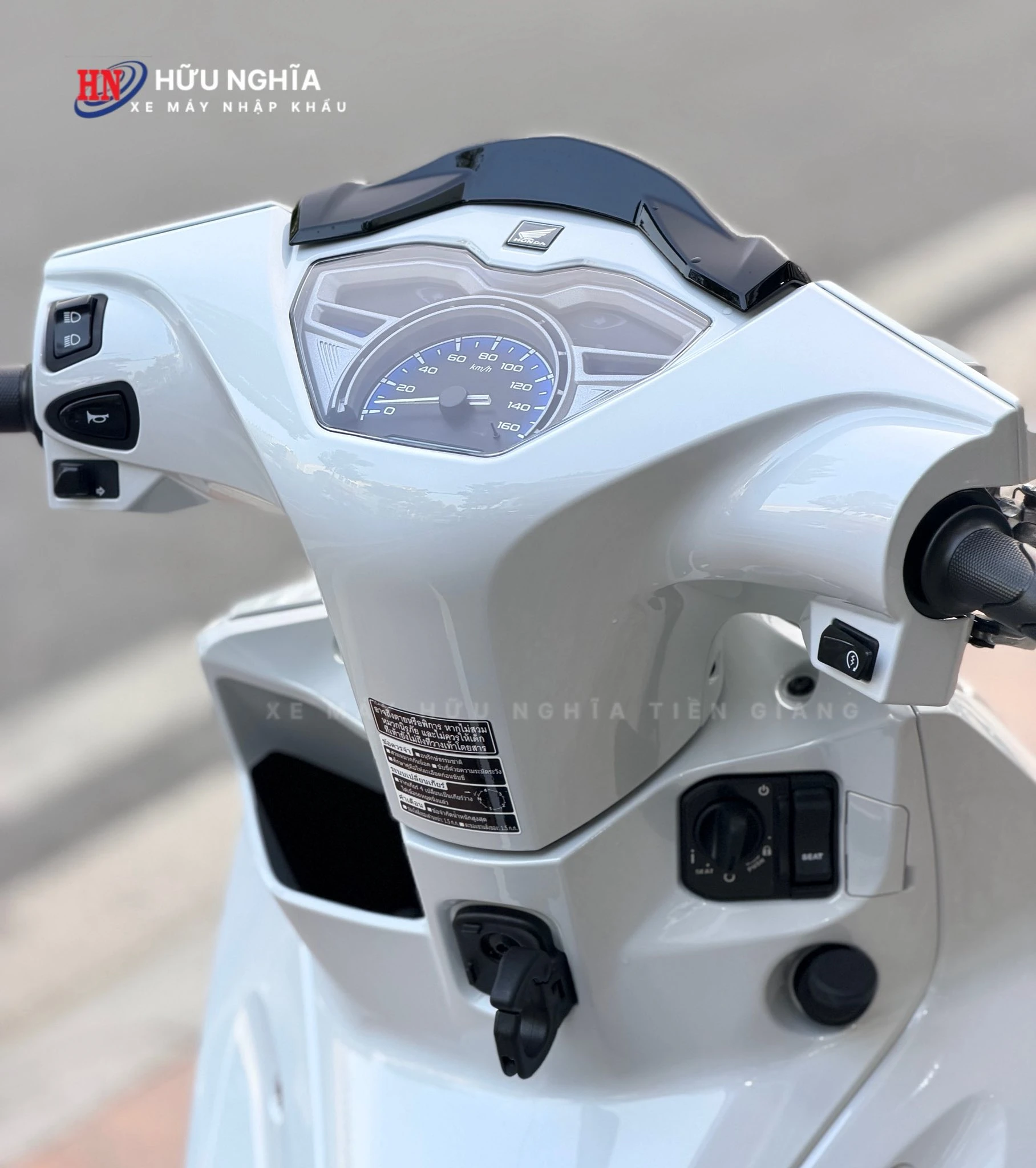 Honda Wave Thai 2026 Smartkey mau xe duoc long khach hang trung nien 4