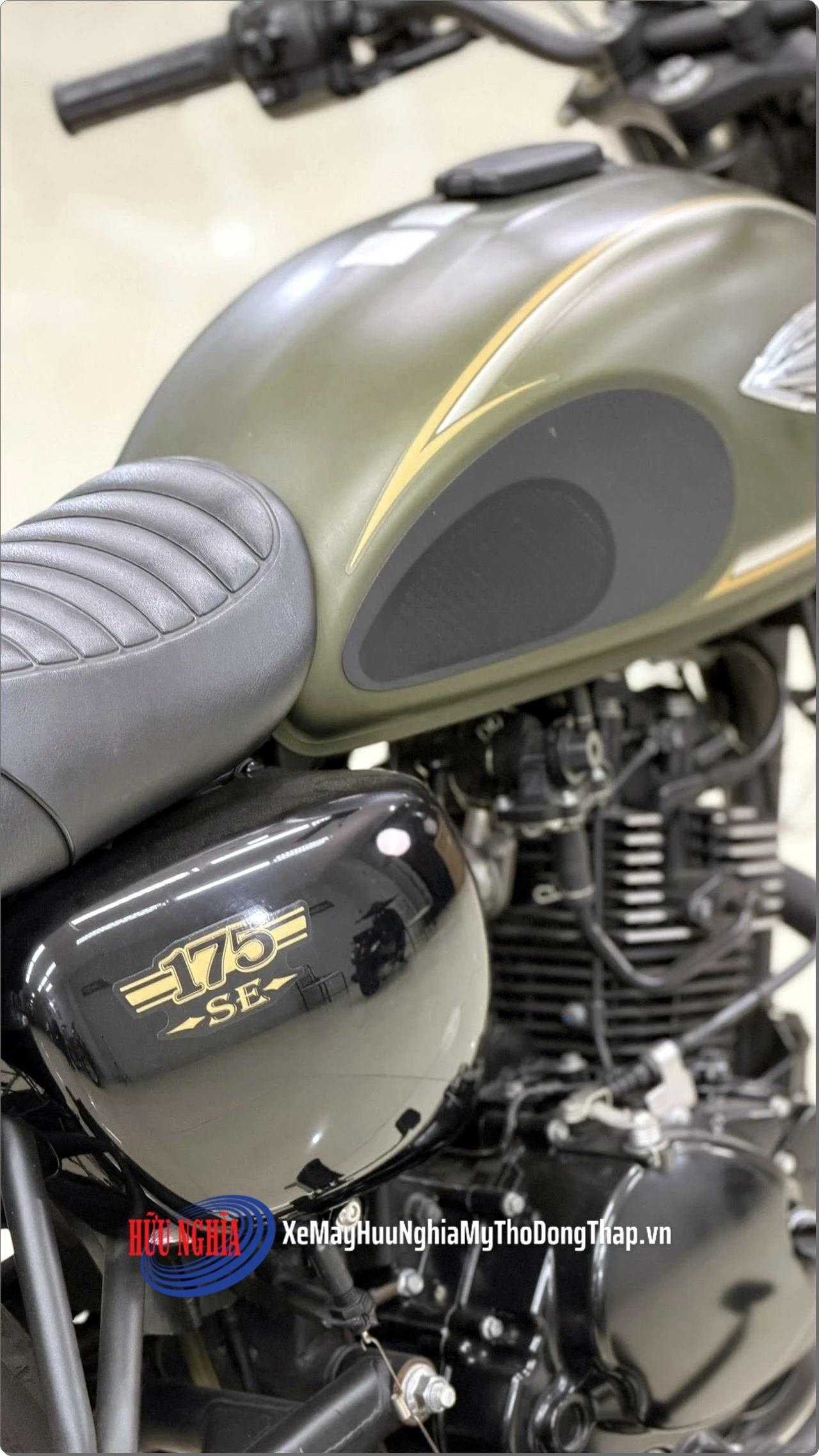 Kawasaki W175 dang co mat tai Xe May Nhap Khau Huu Nghia 1