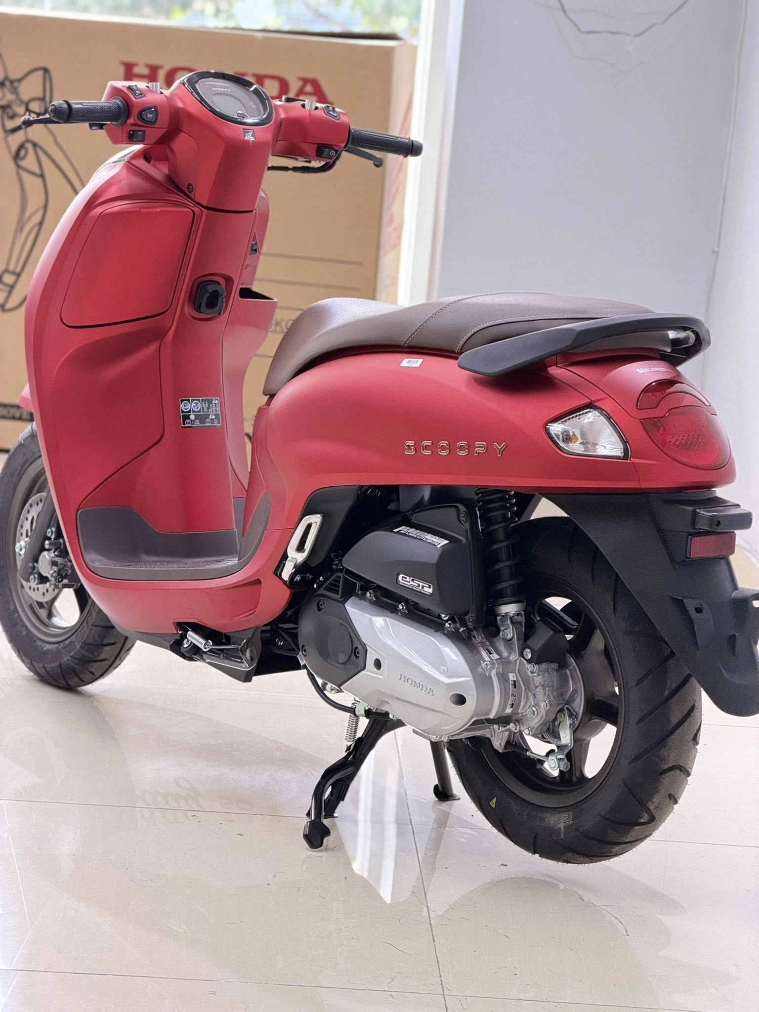 Honda Scoopy 2026 mau do nham %E2%80%93 Khi thoi trang ca tinh va gia tri su dung hoi tu 1