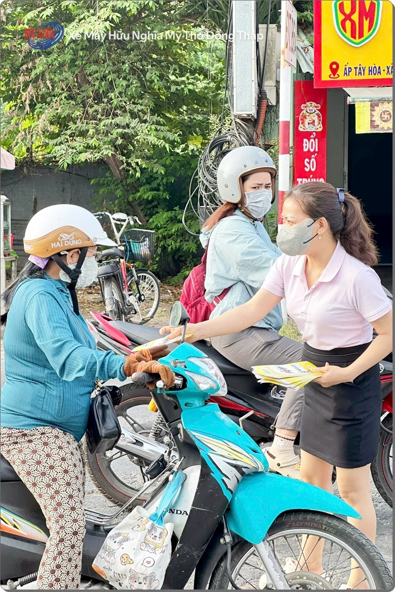 Yamaha Huu Nghia moi ba con Mien Tay Thay nhot 0 dong %E2%80%93 Mung mua lua moi 17