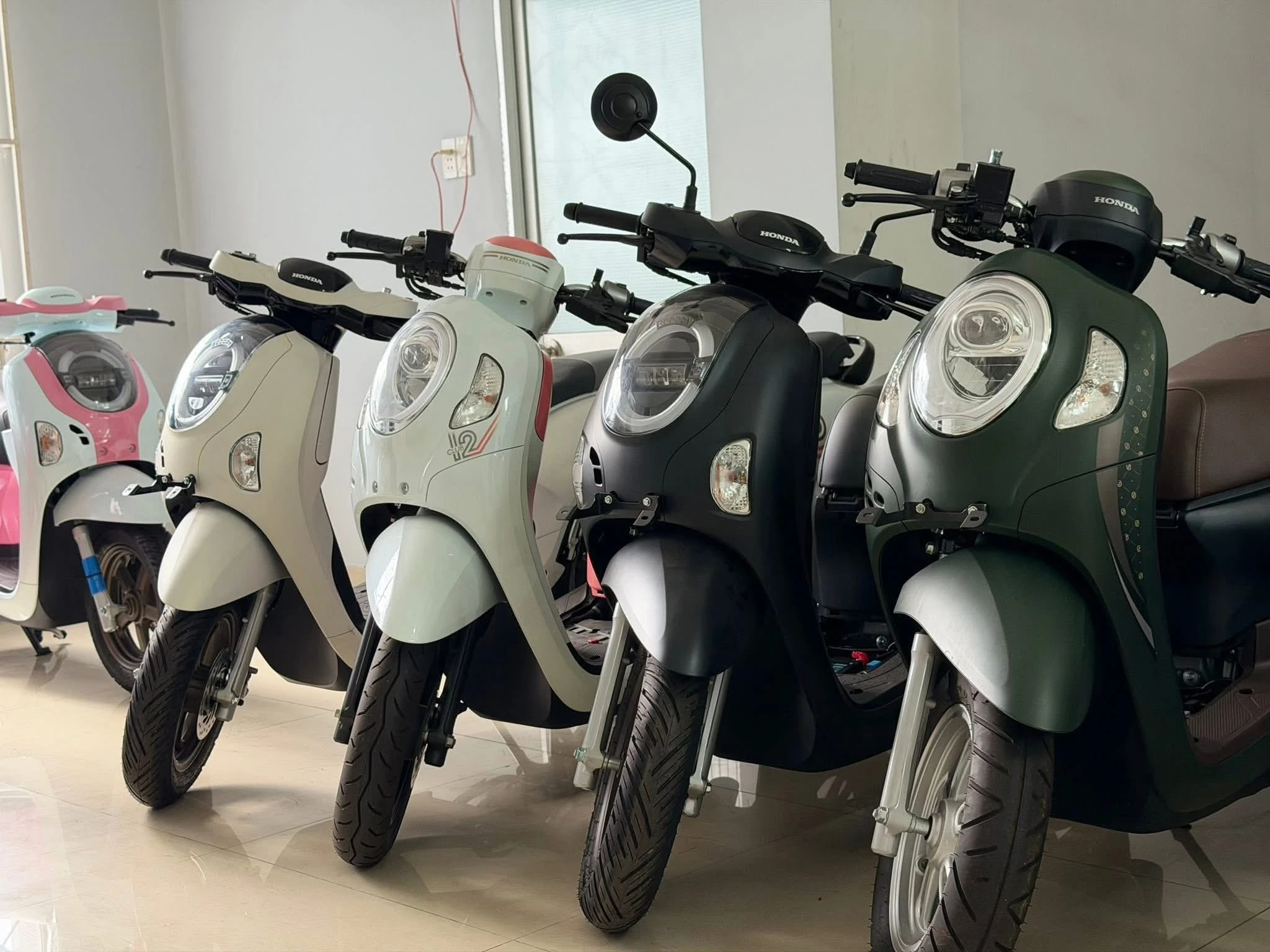 Honda Scoopy nhap khau Indonesia la mau xe rat dang can nhac cho gioi tre 6