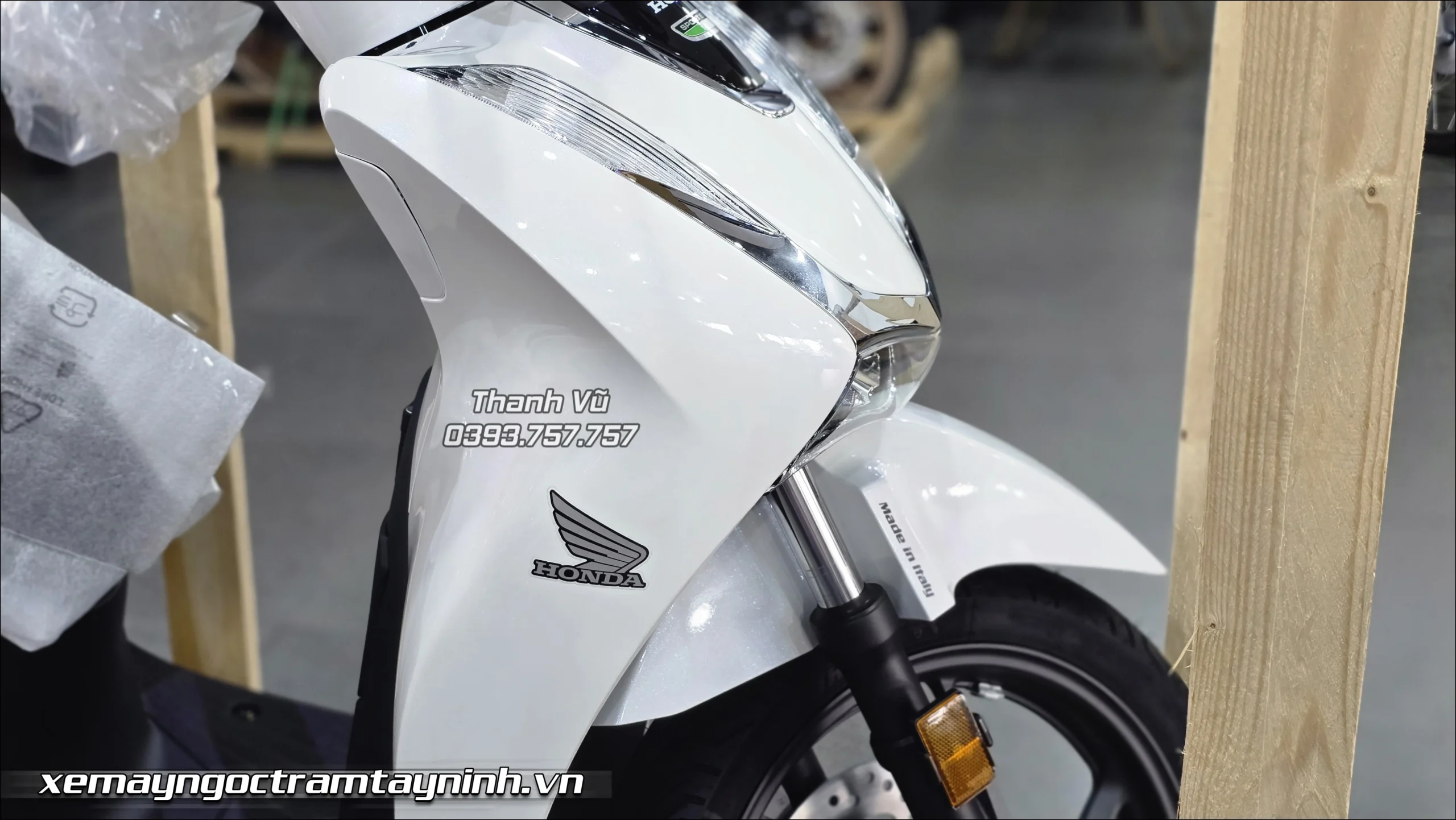 Honda SH Y 150i trang ngoc trai 14 scaled