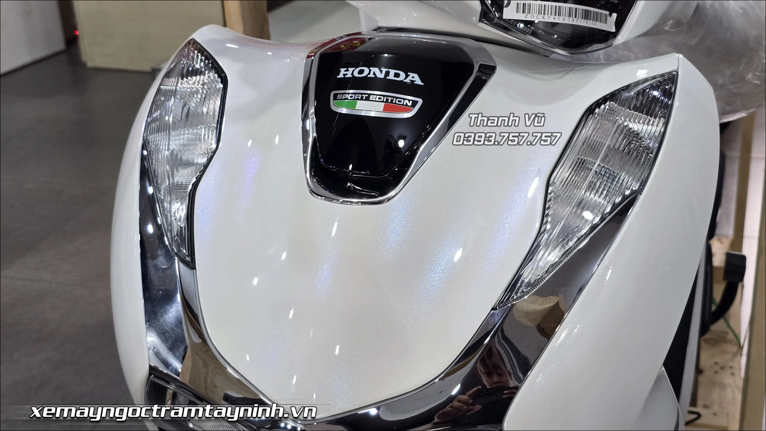 Honda SH Y 150i trang ngoc trai 23 scaled