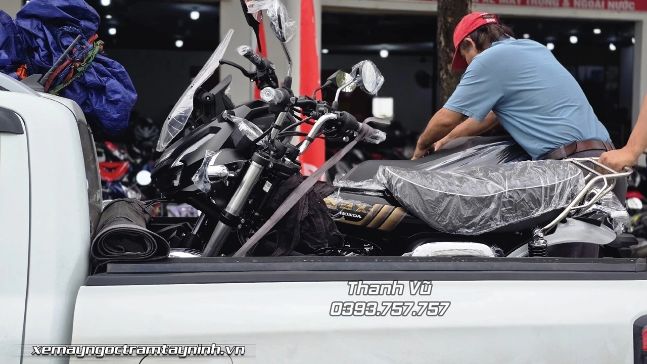 Honda DAX 125i Royal Limited Edition 11