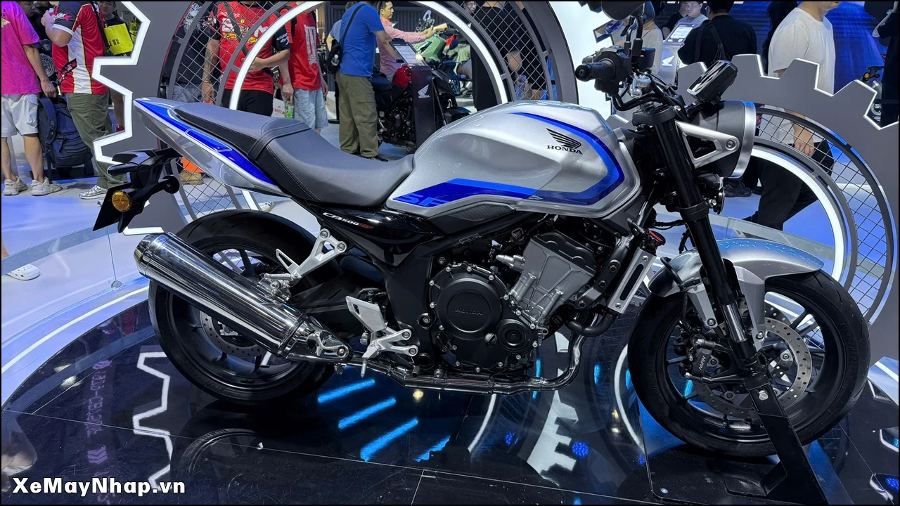 Honda CB500 Super Four 26